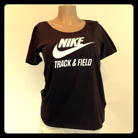 Nike Tops - Nike women’s athletic tee size L
